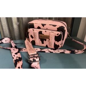 Wrangler By Montana West Vegan Leather Pink Cow Print Crossbody Bag Purse Rodeo